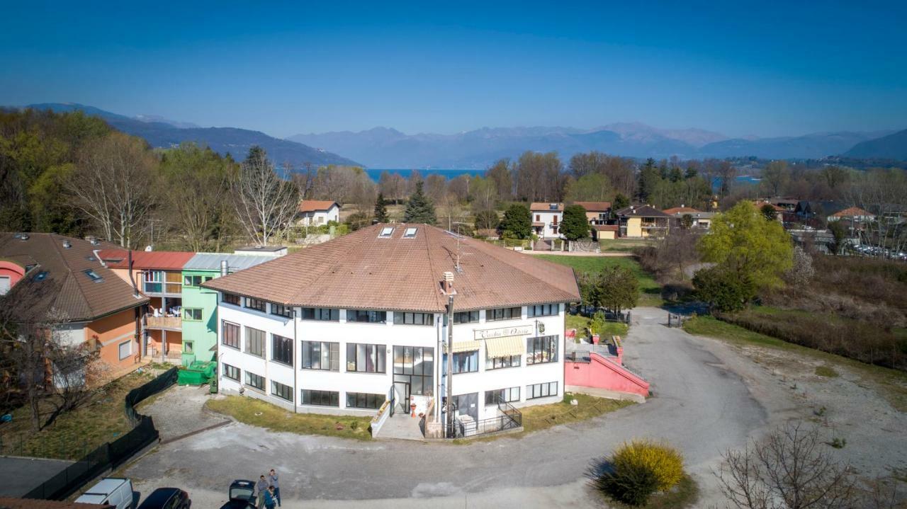 Cristal Lake Affittacamere Испра Екстериор снимка